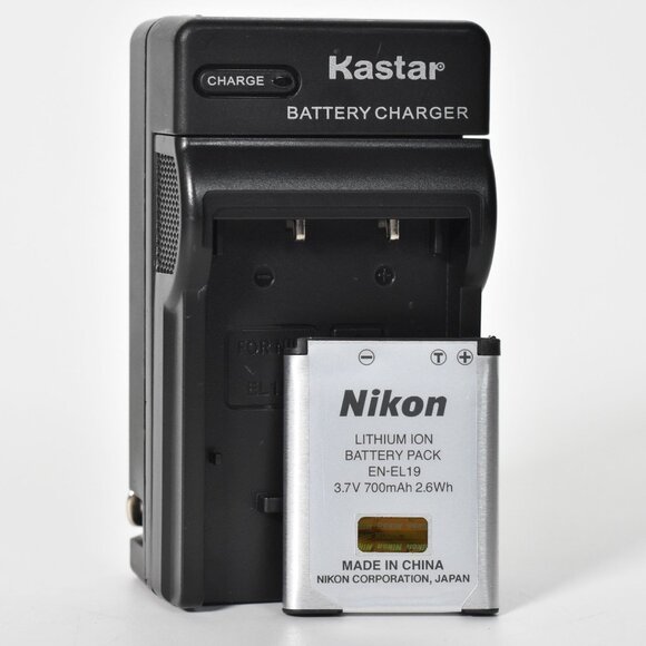 Nikon COOLPIX S3500 Digital Camera 20.1MP 7x Optical Zoom HD Video 64GB SD Card - Picture 13 of 16